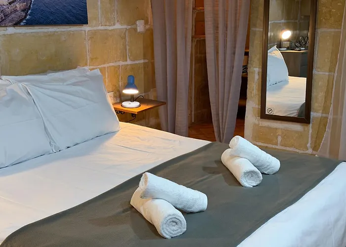 De Bono - The Loft By Eldi Valletta