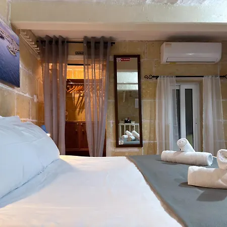 De Bono - The Loft By Eldi Valeta